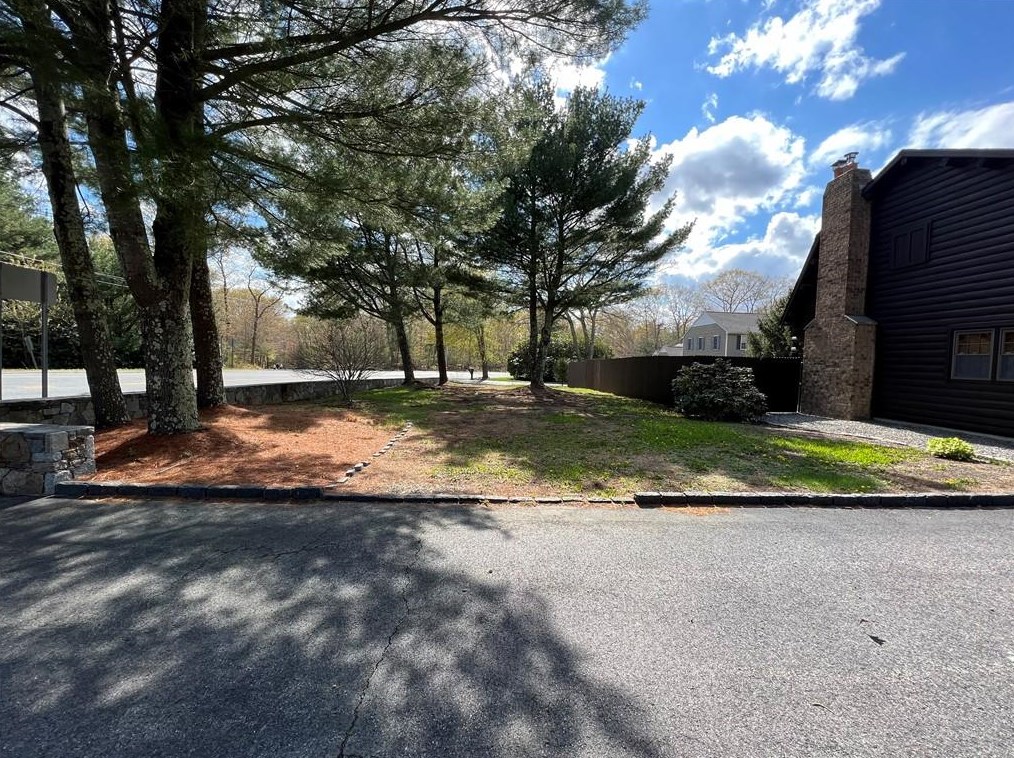339 Tunk Hill Rd, Scituate RI  02831-1529 exterior