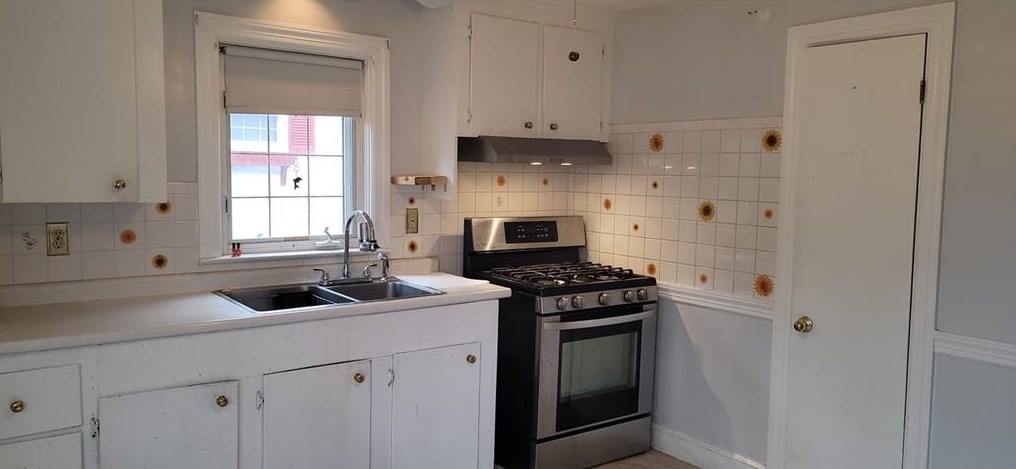 366 Minerva Ave, Cumberland, RI 02864
