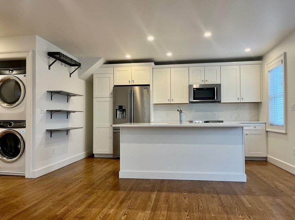 199 Aquidneck Ave, Middletown, RI 02842