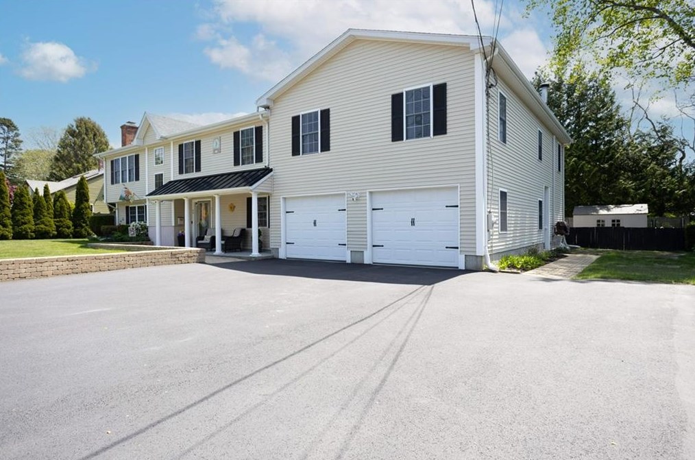 40 Kingswood Rd, Bristol, RI 02809 exterior