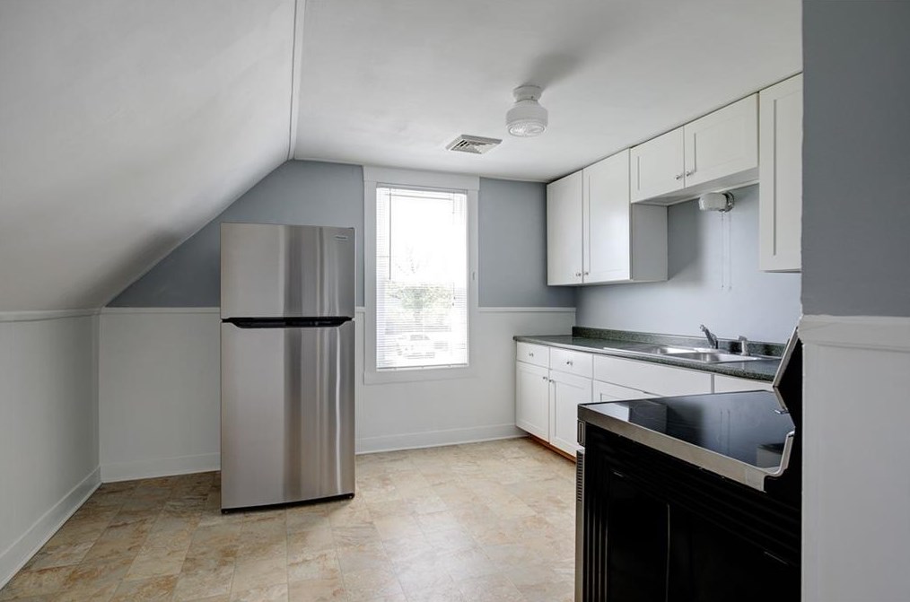 2014 E Main Rd #2, Portsmouth, RI 02871