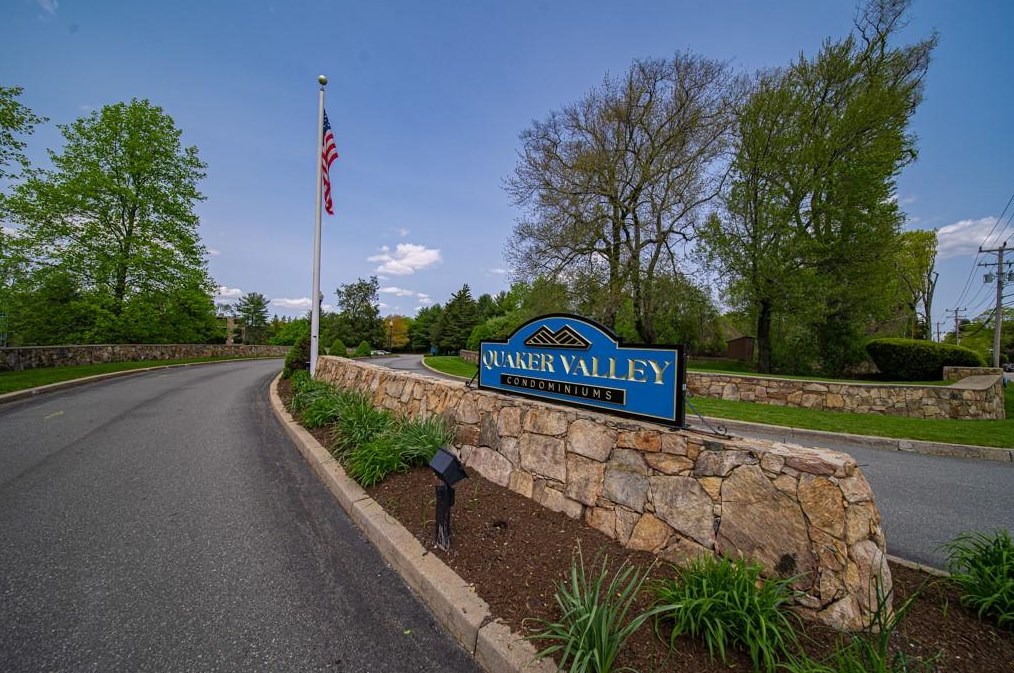 650 E Greenwich Ave #7-311, West Warwick, RI 02893