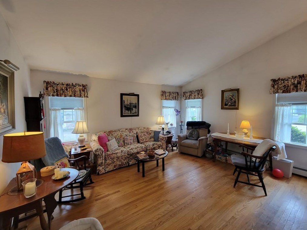 12 York Ave, Westerly, RI 02891