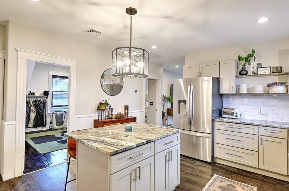 108 Suffolk Ave, Pawtucket, RI 02861