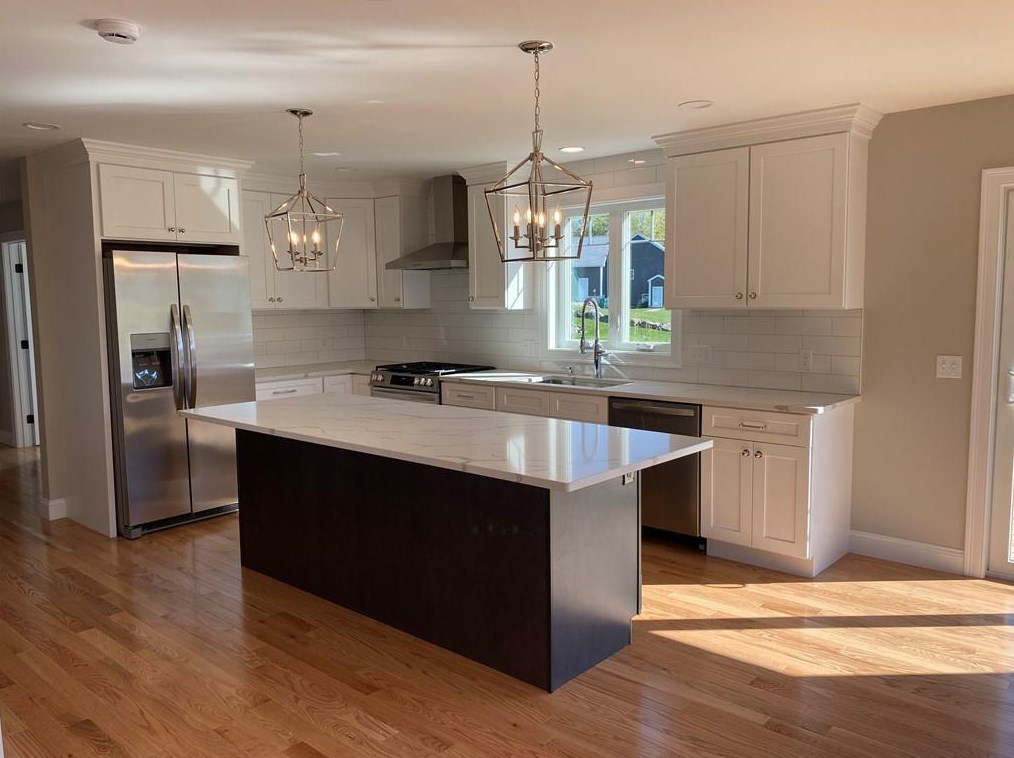 606 Louise St, Woonsocket, RI 02895