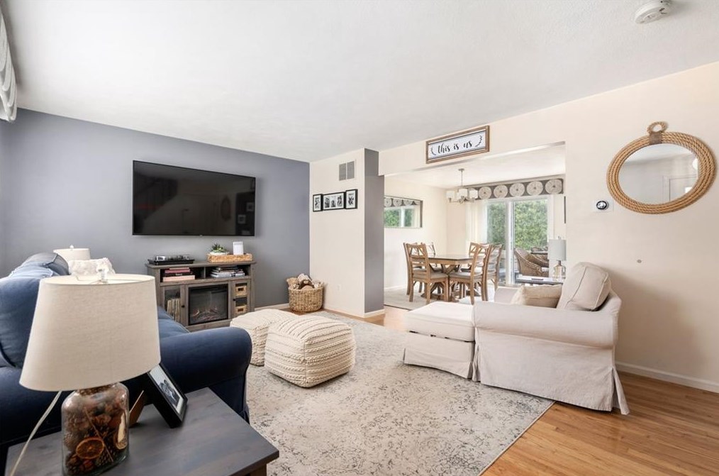 10 Bateman Ave #a1, Cranston, RI 02920