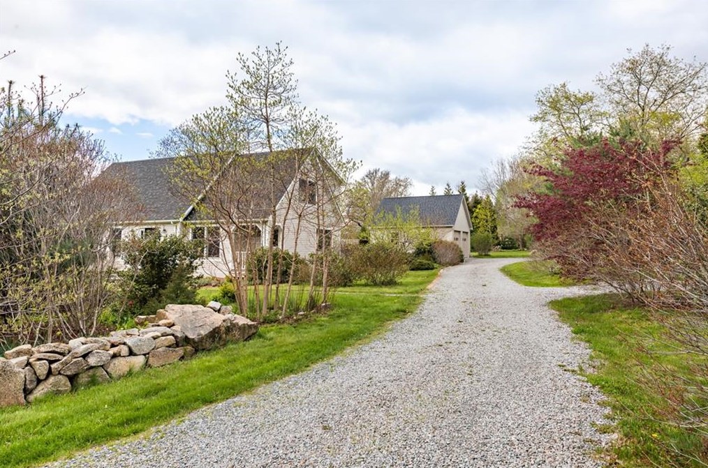 10 Austin Ln, Little Compton, RI 02837
