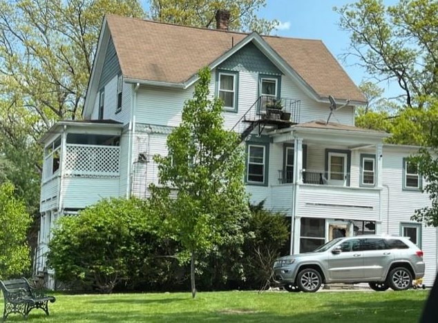 907 Bernon St, Woonsocket, RI 02895