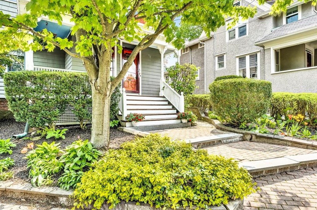 238 Brown St, North Providence, RI 02906