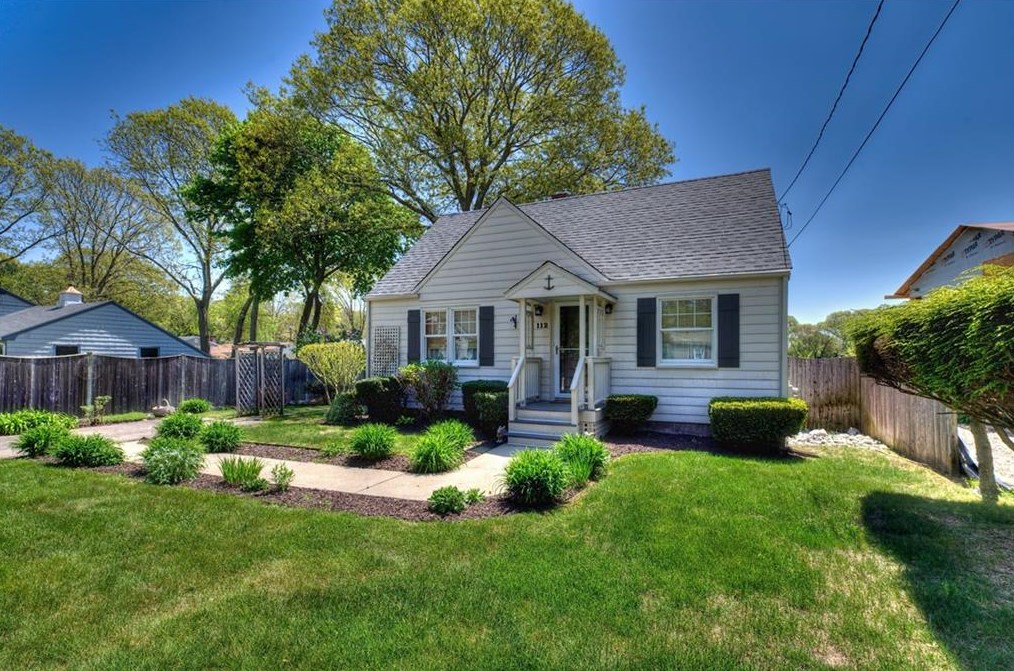 112 Pettaquamscutt Lake Rd, South Kingstown, RI 02874