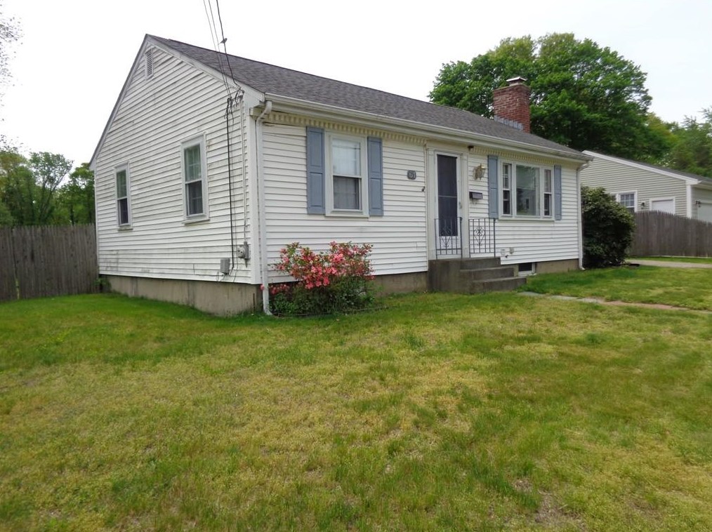 61 Byron Ave, East Providence, RI 02916-2919