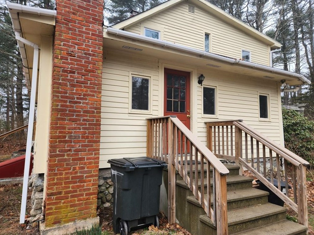 107 Danielson Pike, Scituate, RI 02825