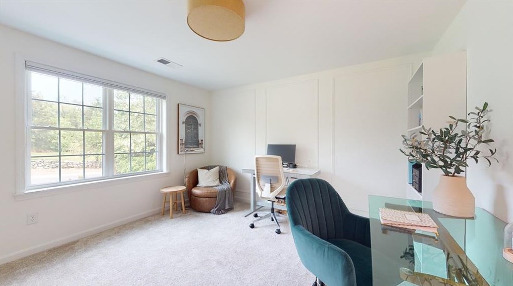 634 Natick Ave, Cranston RI  02921-1027 exterior