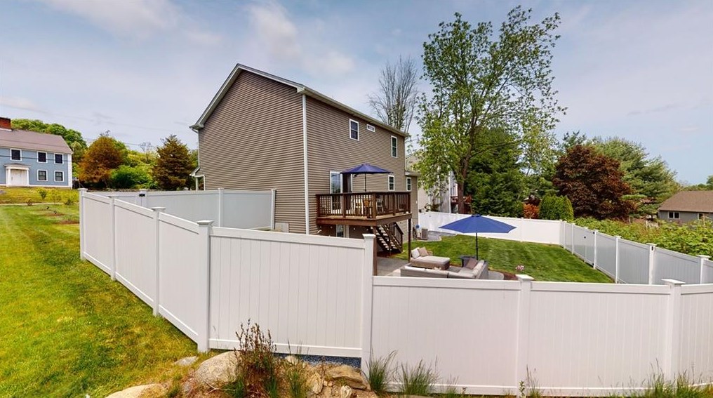 634 Natick Ave, Cranston RI  02921-1027 exterior