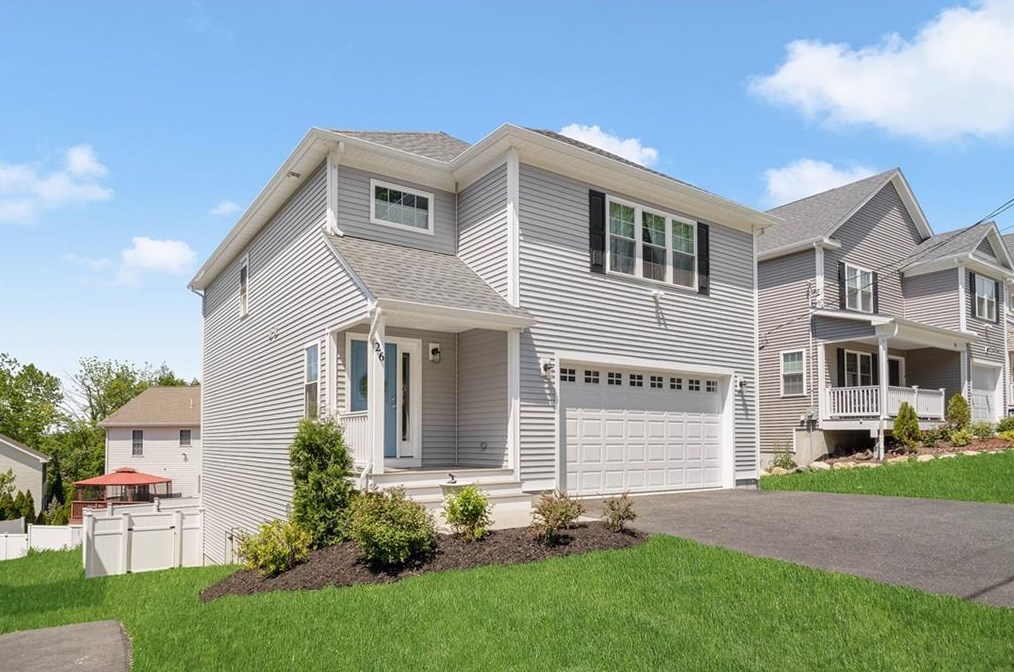 26 Aborn Ave, Cumberland, RI 02864