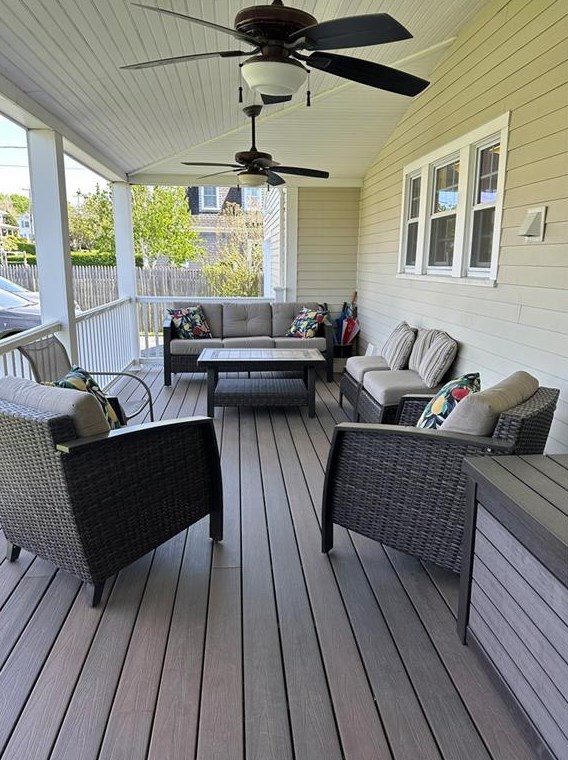 169 Tuckerman Ave, Middletown, RI 02842