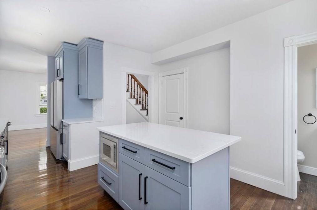29 Blackamore Ave, Cranston RI  02910-4547 exterior