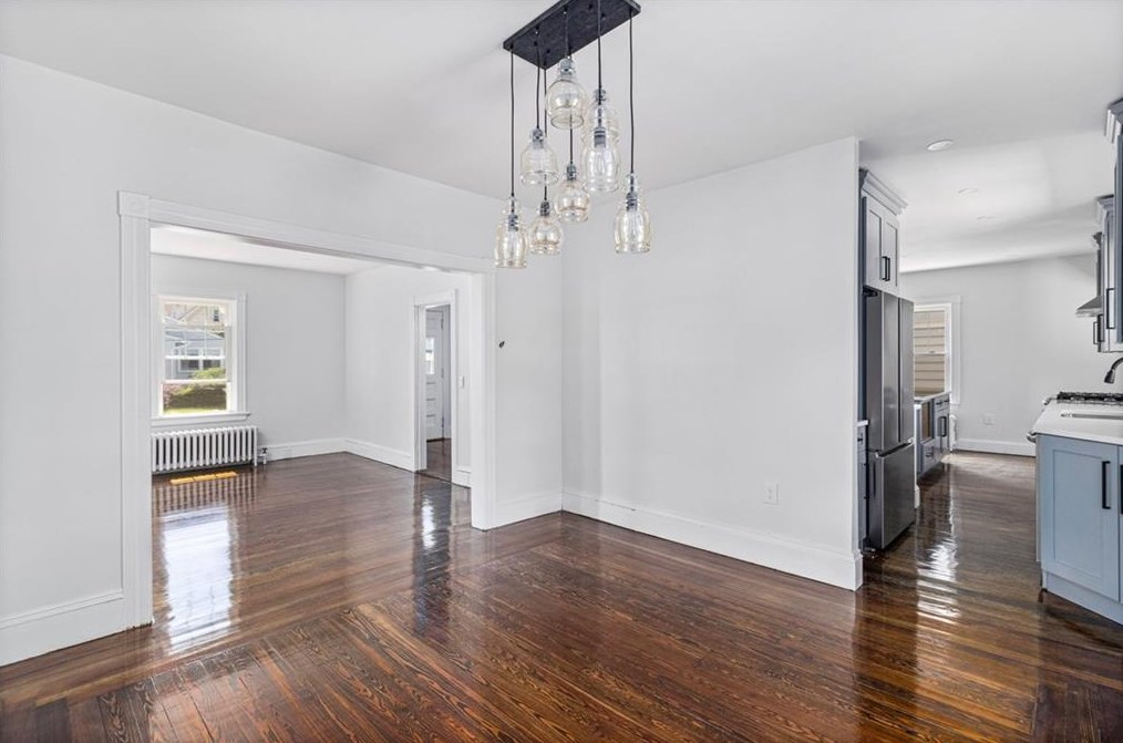 29 Blackamore Ave, Cranston RI  02910-4547 exterior