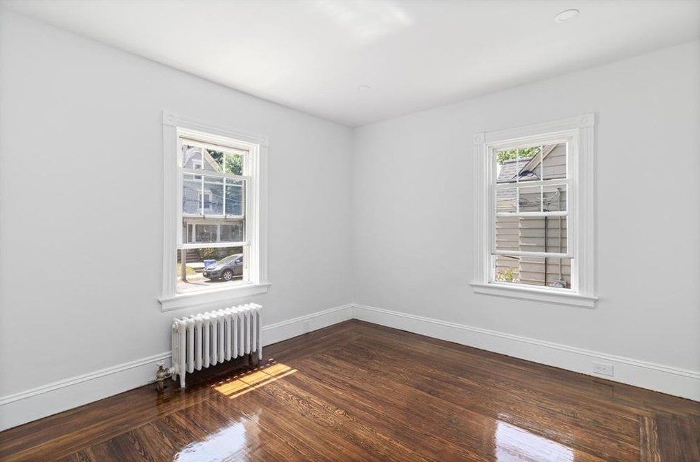 29 Blackamore Ave, Cranston RI  02910-4547 exterior