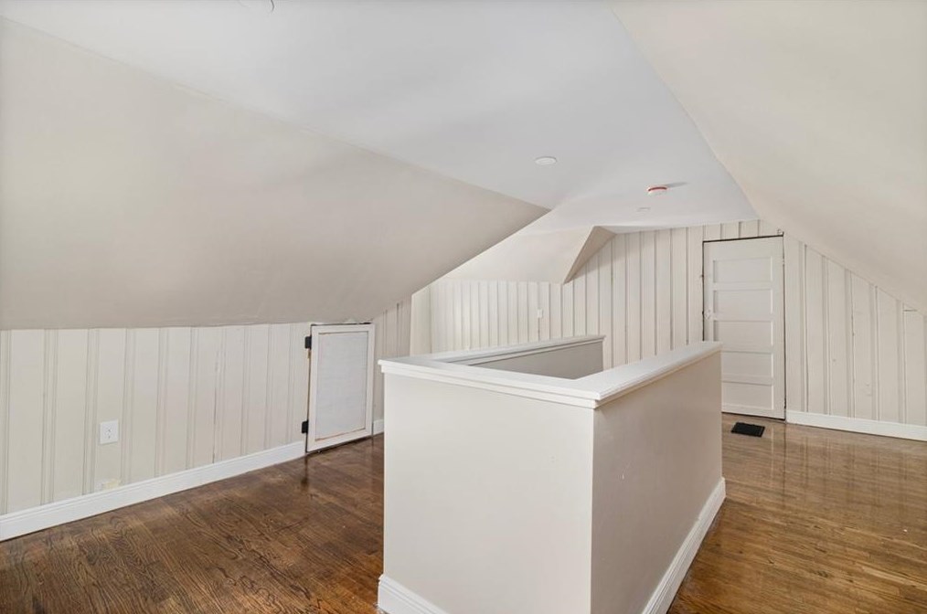 29 Blackamore Ave, Cranston RI  02910-4547 exterior