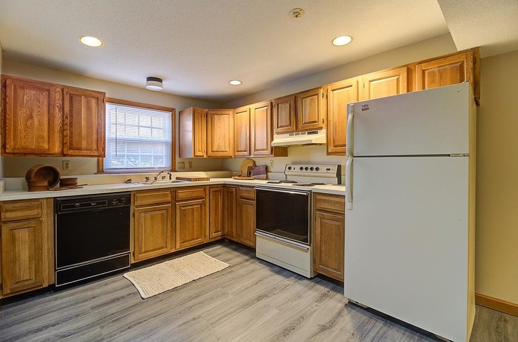 95 Park Pl, Pawtucket, RI 02860 exterior