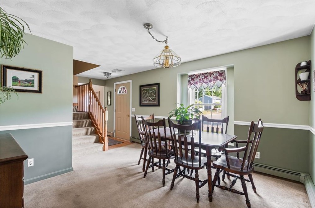 6 Allison Ct, East Providence RI  02915-2059 exterior