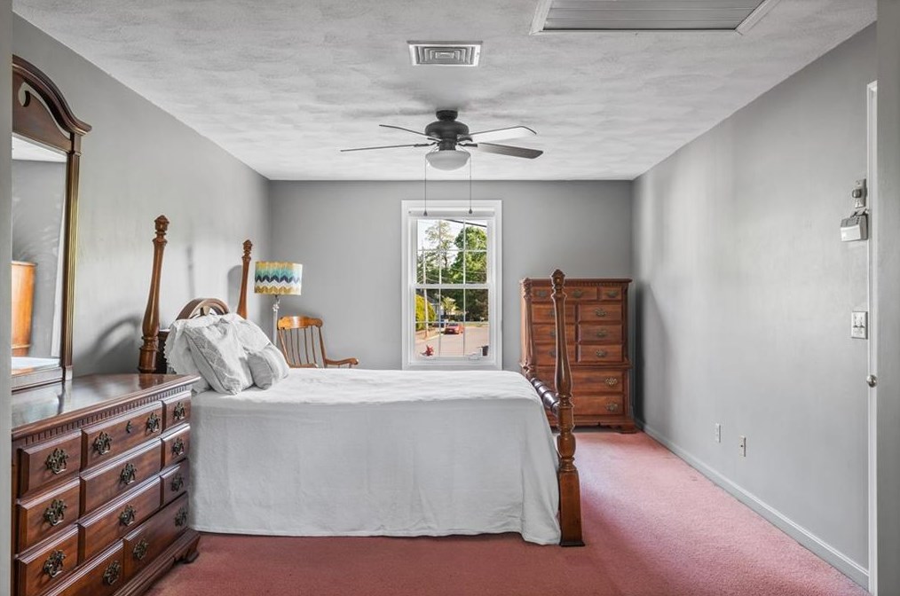 6 Allison Ct, East Providence RI  02915-2059 exterior