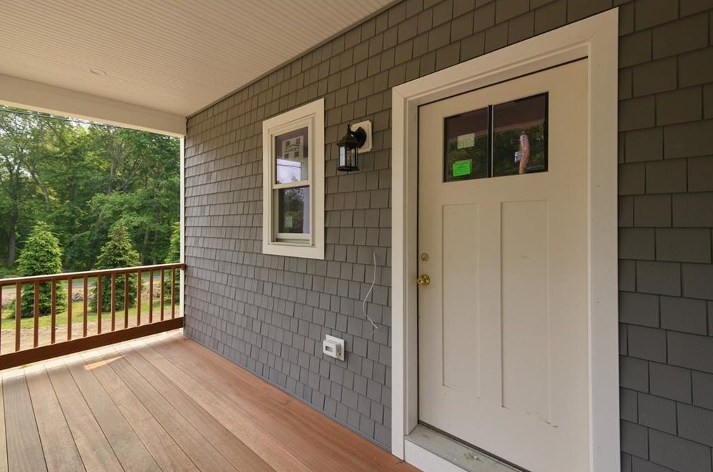 1336 N Main Rd, Jamestown, RI 02835
