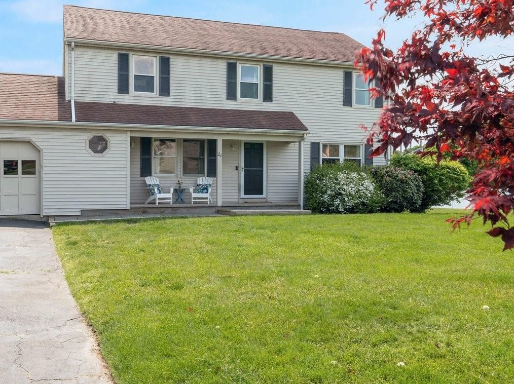 24 Soares Dr, Portsmouth, RI 02871