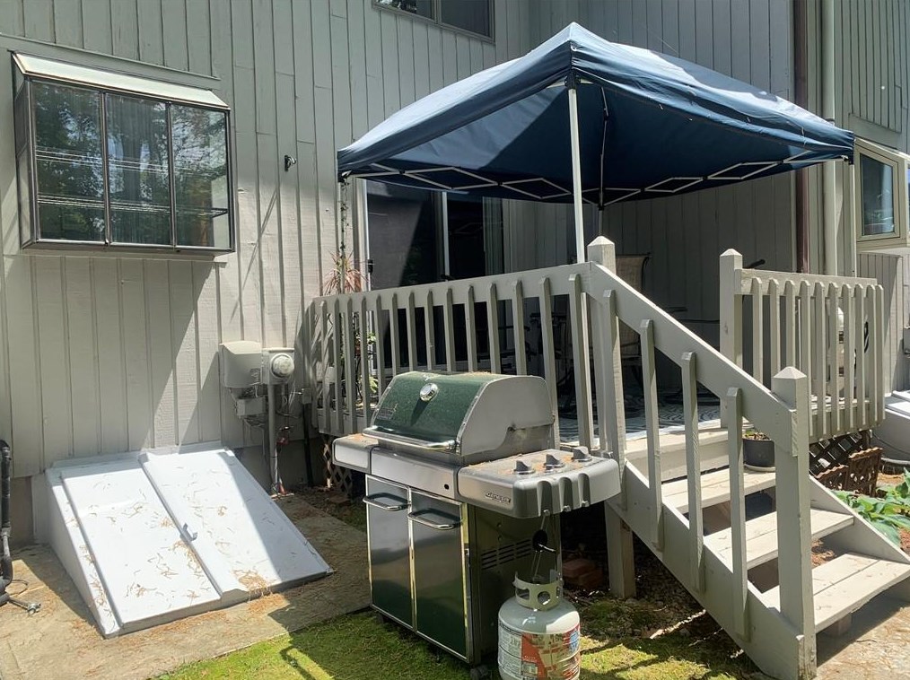 64 Kristee Cir #64, West Warwick, RI 02893