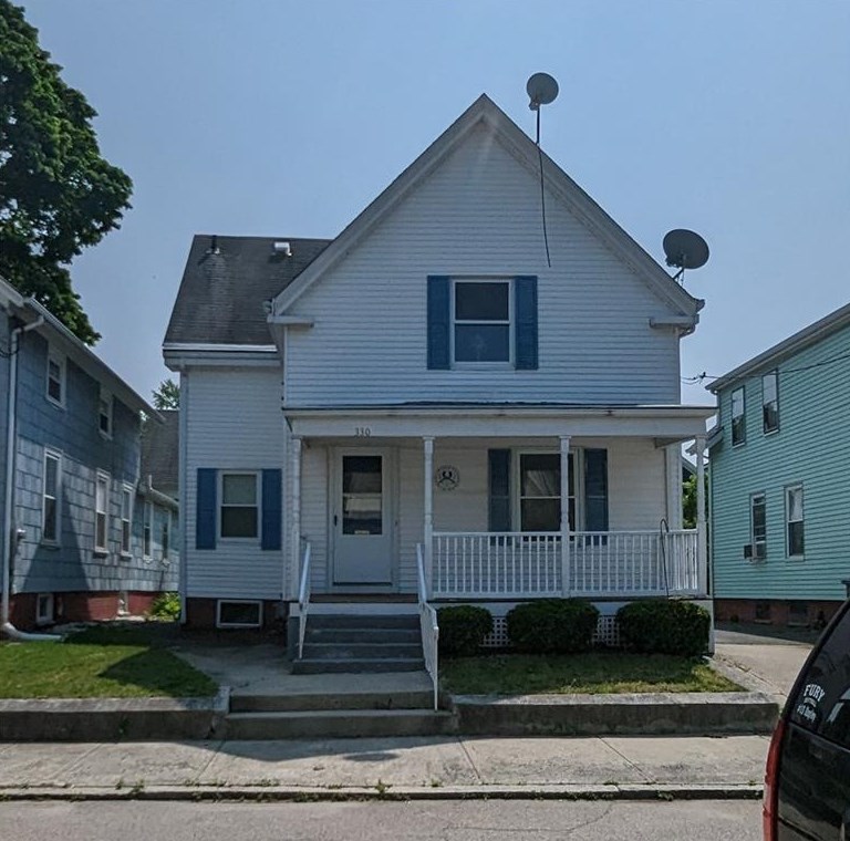 330 Glenwood Ave, Pawtucket, RI 02860