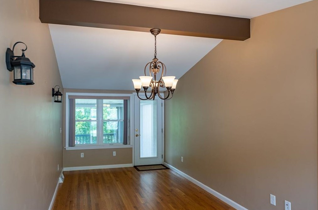 316 Waterman Ave, Smithfield RI  02917-2525 exterior