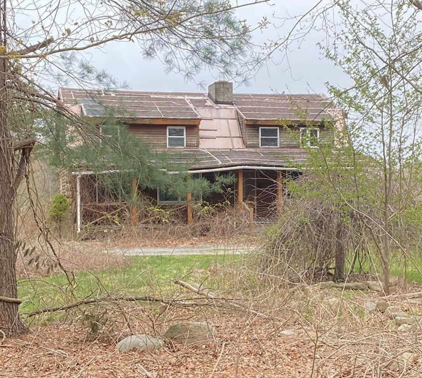 164 Old Snake Hill Rd, Glocester, RI 02814