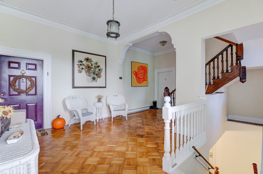 245 Eustis Ave #a, Middletown, RI 02840