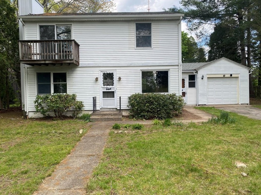 93 Peck Hill Rd, Providence, RI 02919