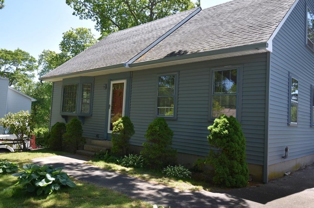 15 Lee St, Westerly, RI 02891