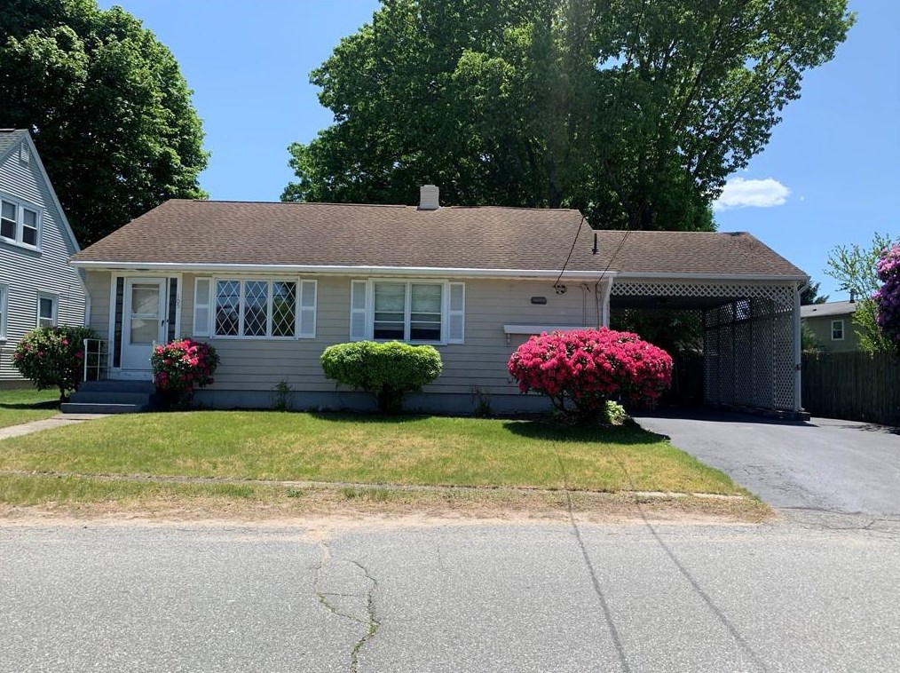 105 Lyman Ave, Providence, RI 02911