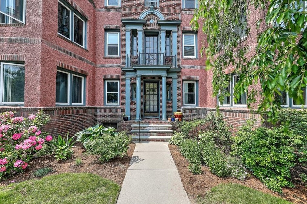12 Blackstone Blvd #12, Providence, RI 02906