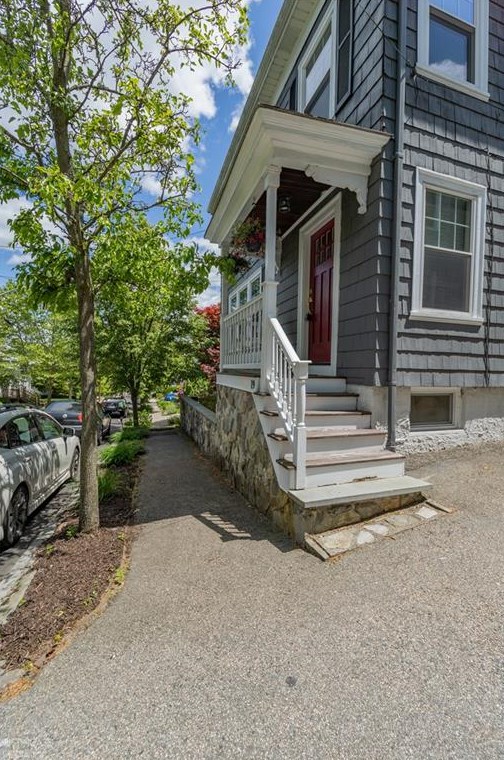 19 Everett Ave, Providence, RI 02906