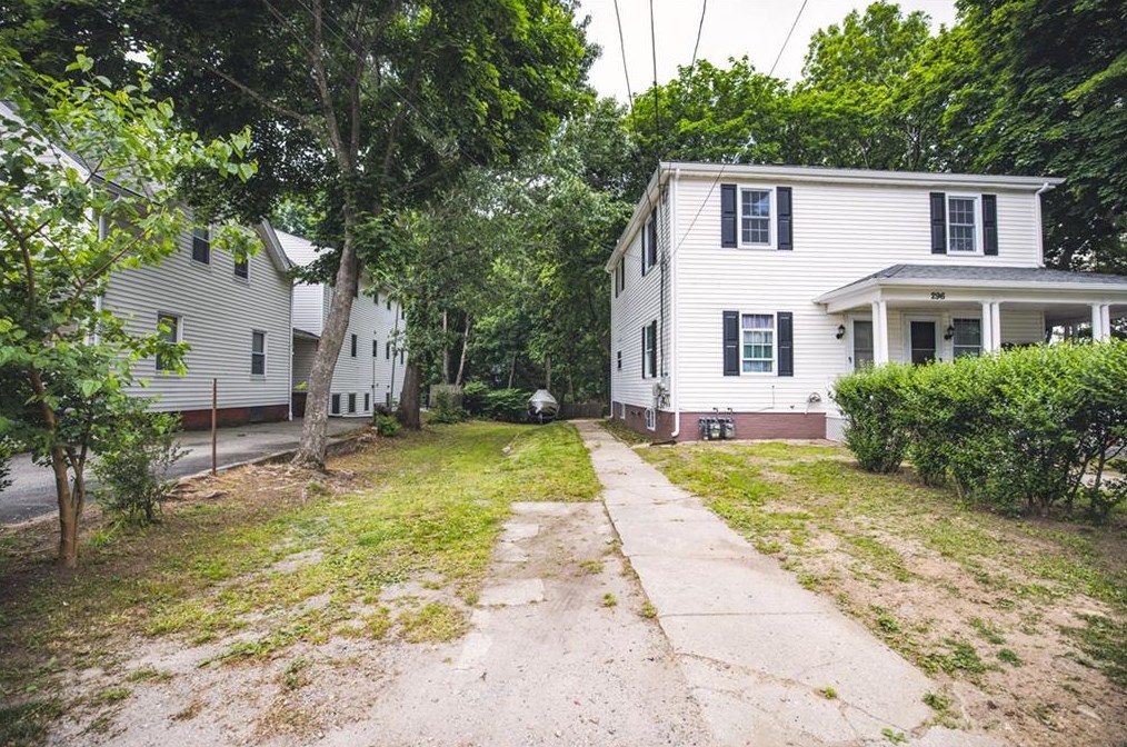 296 Woonasquatucket Ave, Providence, RI 02911
