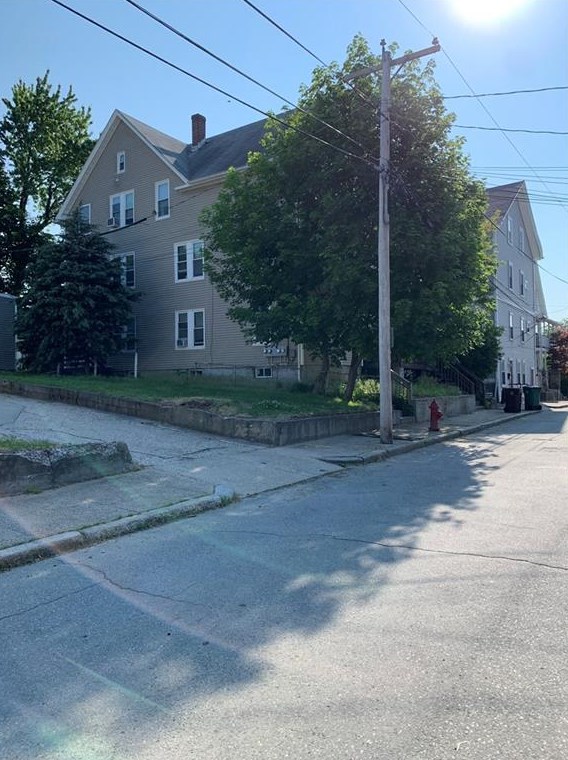 45 Rebekah St, Woonsocket, RI 02895