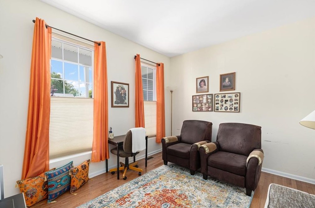 111 Taft Hill Ln, Uxbridge MA 01569-3142 exterior