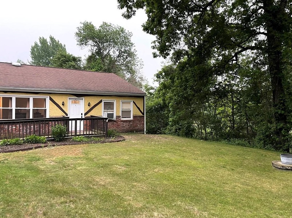 1800 Pound Hill Rd, North Smithfield, RI 02896-9563