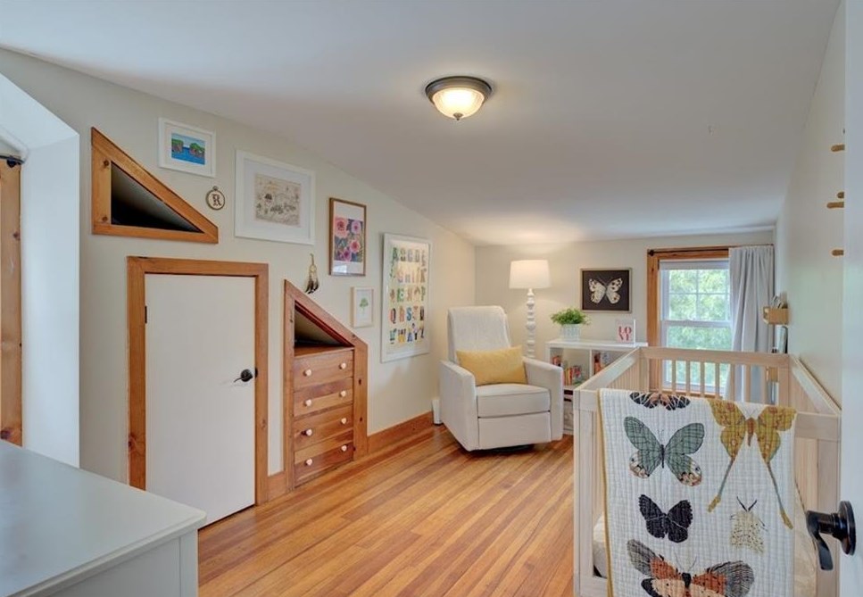 11 Ivanhoe St, Cranston RI 02910-4408 exterior