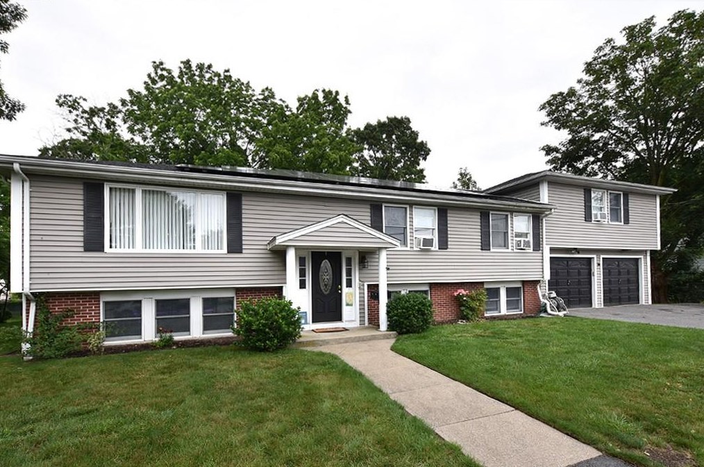 1 Clement St, North Providence, RI 02904