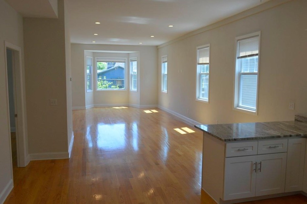 213 Carpenter St #2, Providence, RI 02909