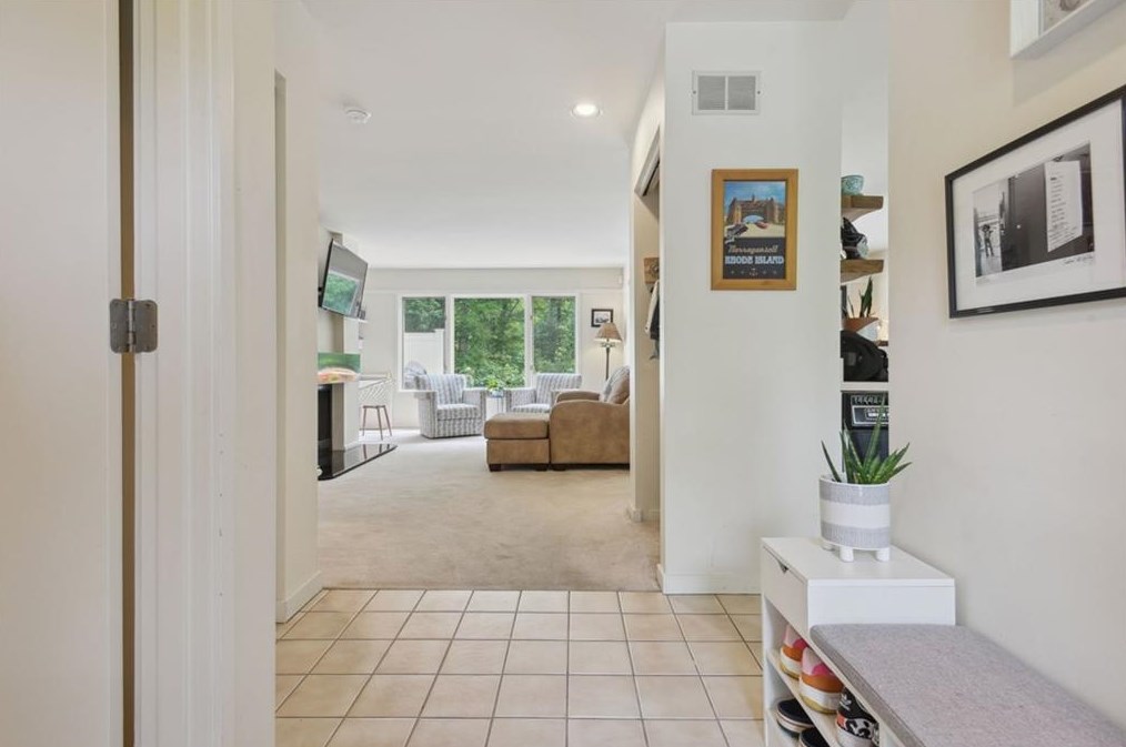 7 Brandywine Ln, South Kingstown, RI 02882