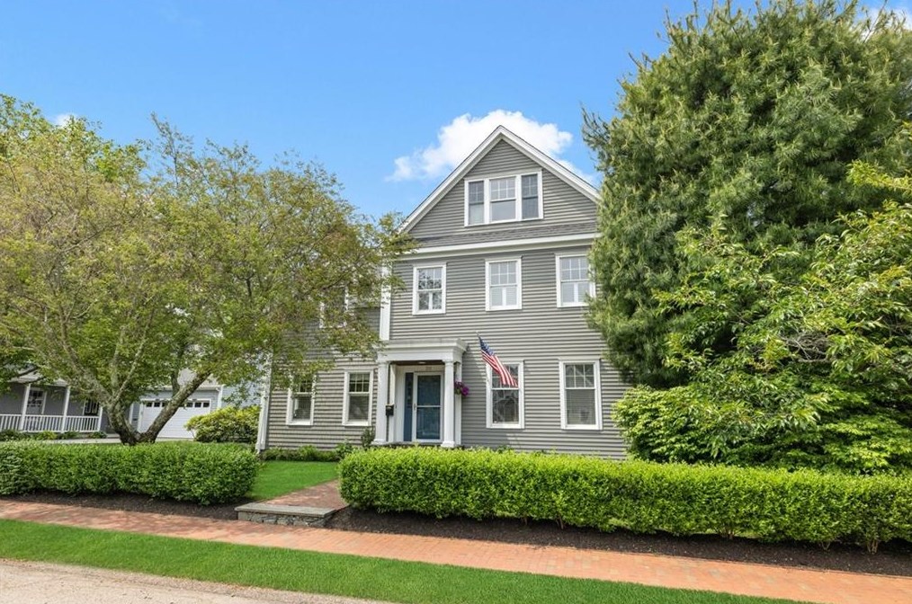 201 Wickford Point Rd, North Kingstown, RI 02852