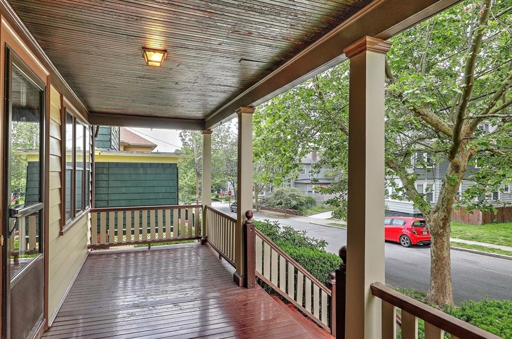 18 Savoy St, North Providence, RI 02906