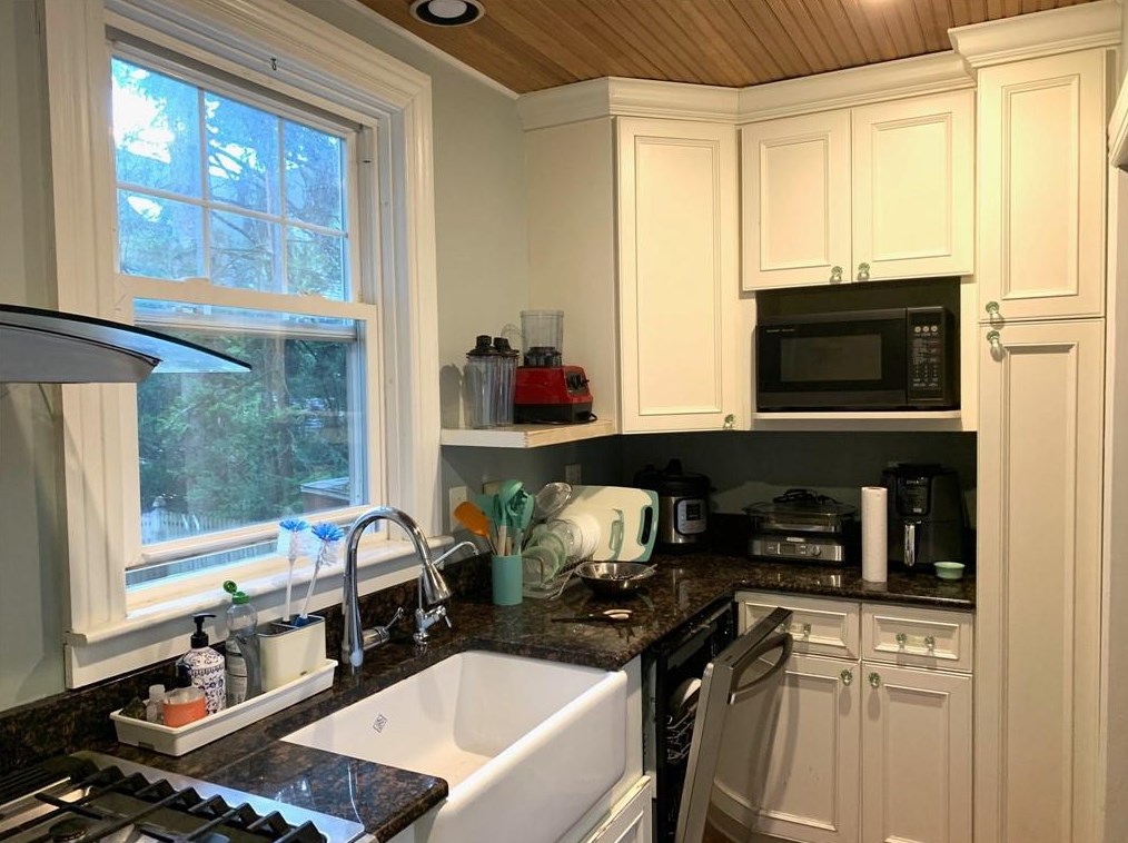 105 Arlington Ave, Providence, RI 02906